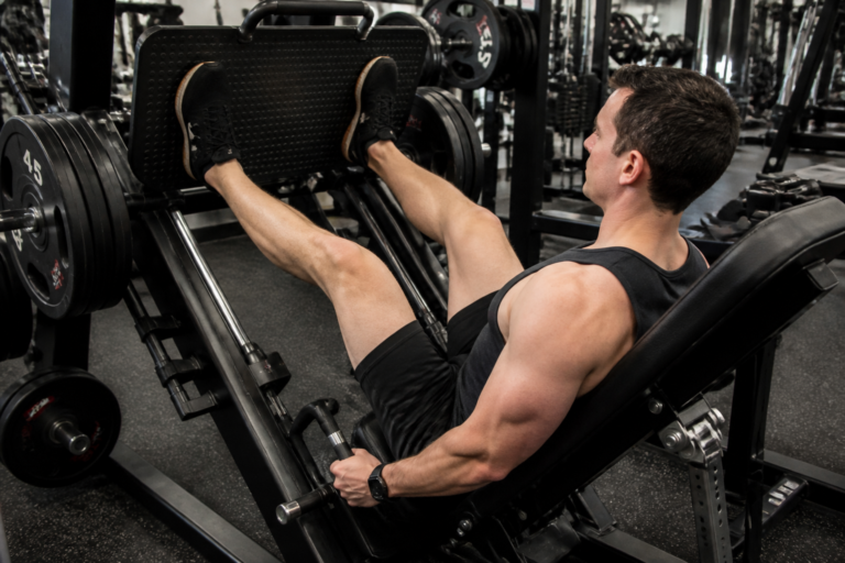 Presse à cuisse : placement des pieds selon les muscles à cibler